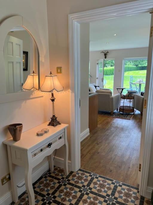 Adorable One Bedroom Apartment With Balcony Newtownards Extérieur photo