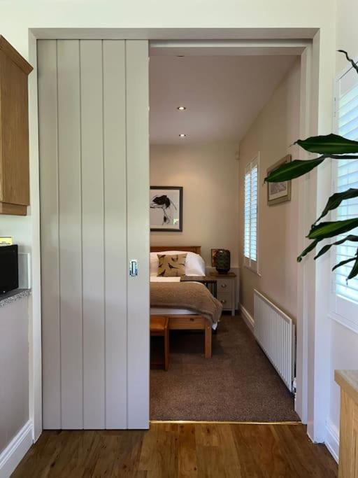 Adorable One Bedroom Apartment With Balcony Newtownards Extérieur photo